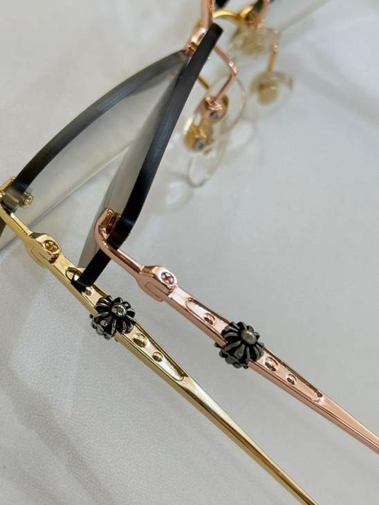 Picture of Chrome Hearts Sunglasses _SKUfw66527042fw